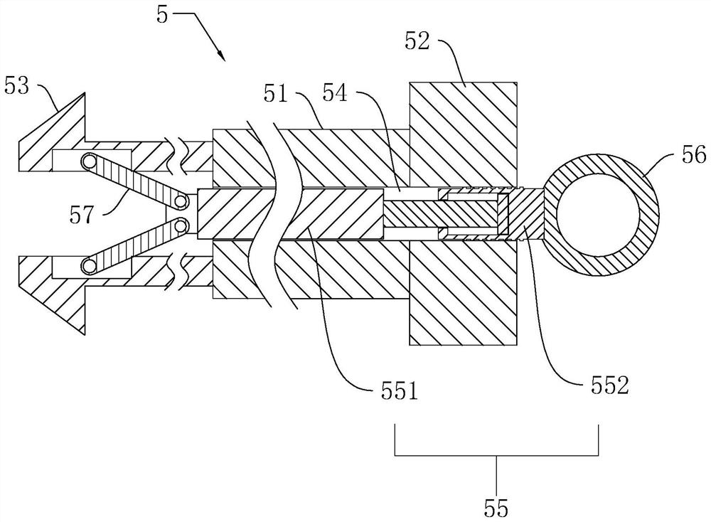 A municipal pipe network layout structure and its construction method