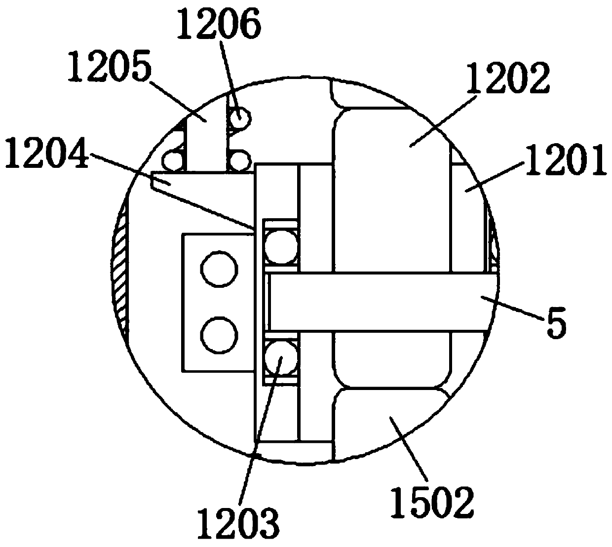 Double-shaft linkage type Lithocarpus pachylepis hulling pretreatment processing device and using method