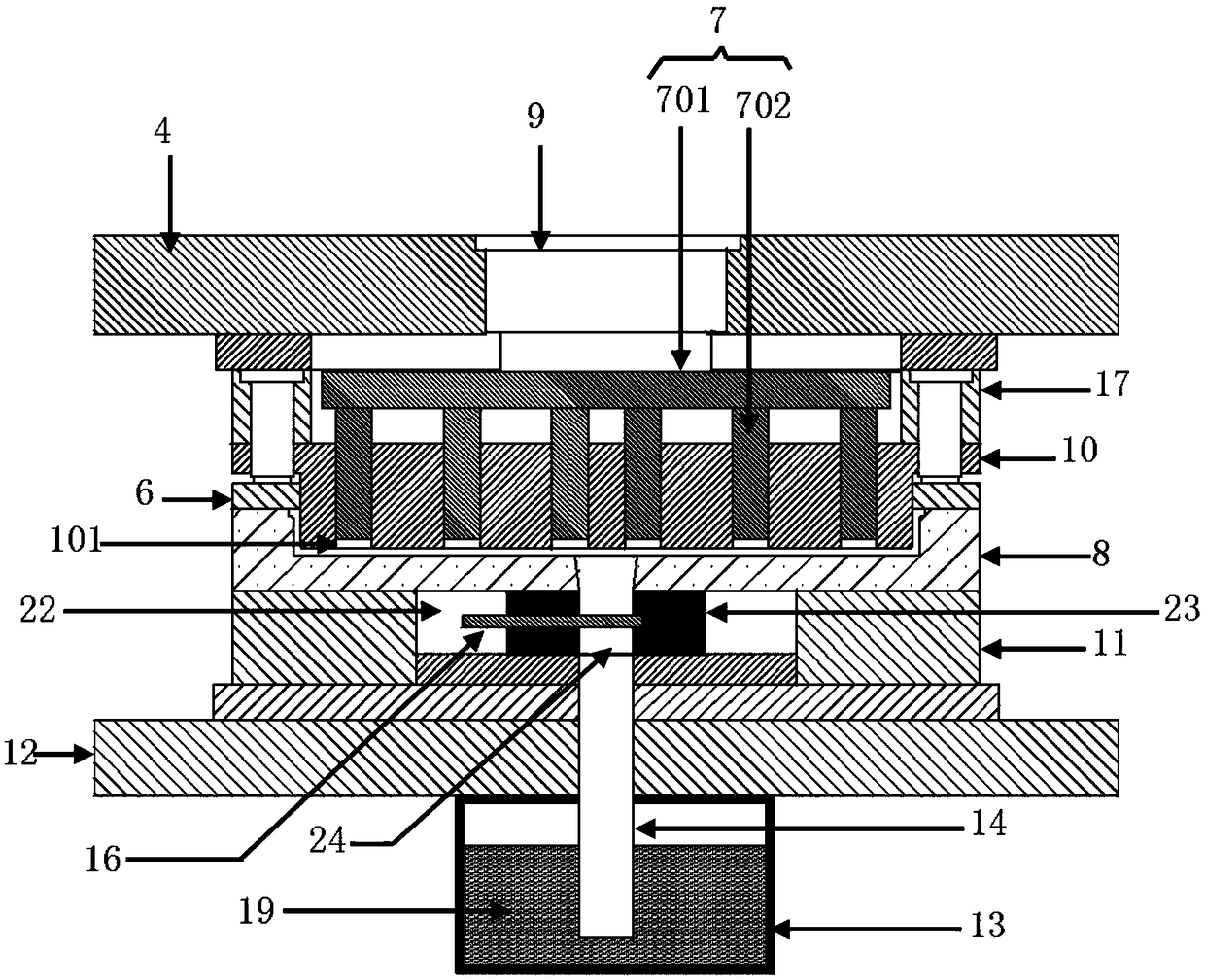 Composite liquid die forging device and method for bottom shell workblank of electric vehicle battery