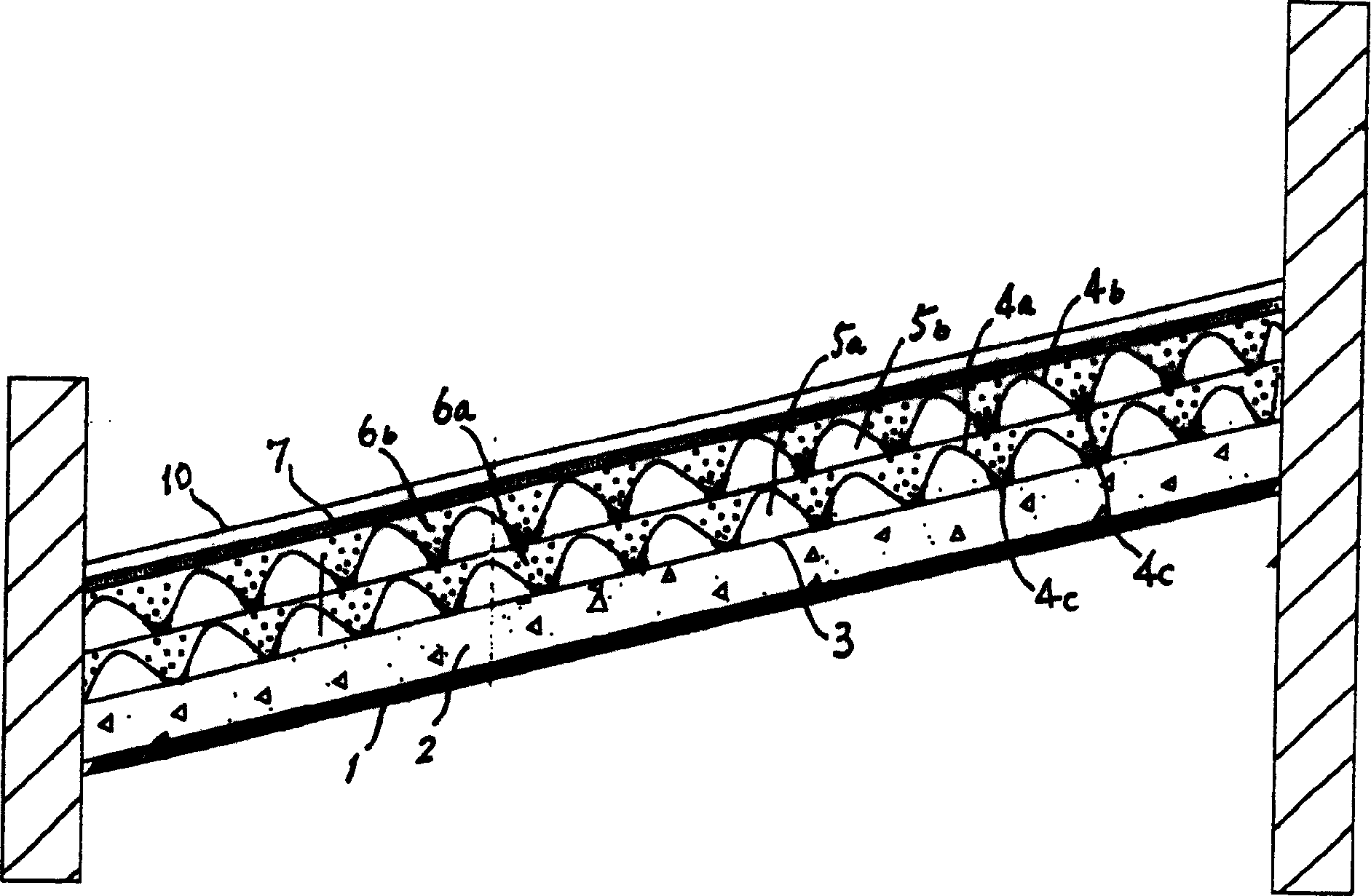 Insulative cast-in-situs vapour barrier multilayer roofing with composite structure and constructing method thereof