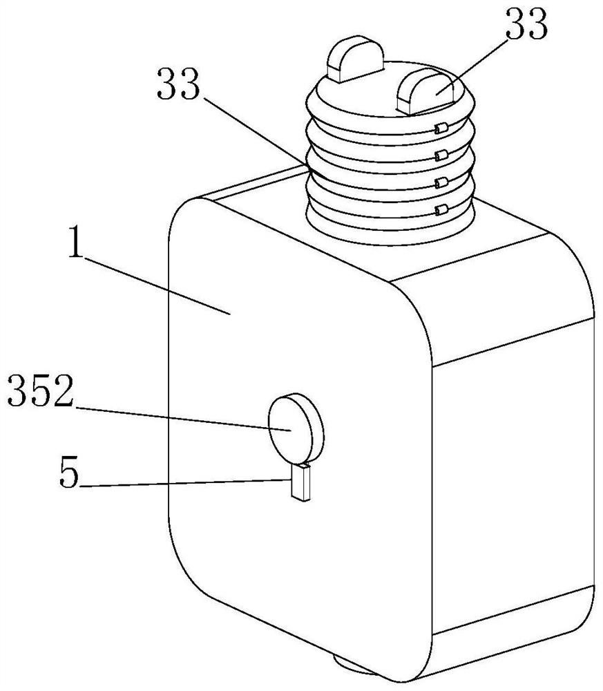 Safety plug with active protection structure