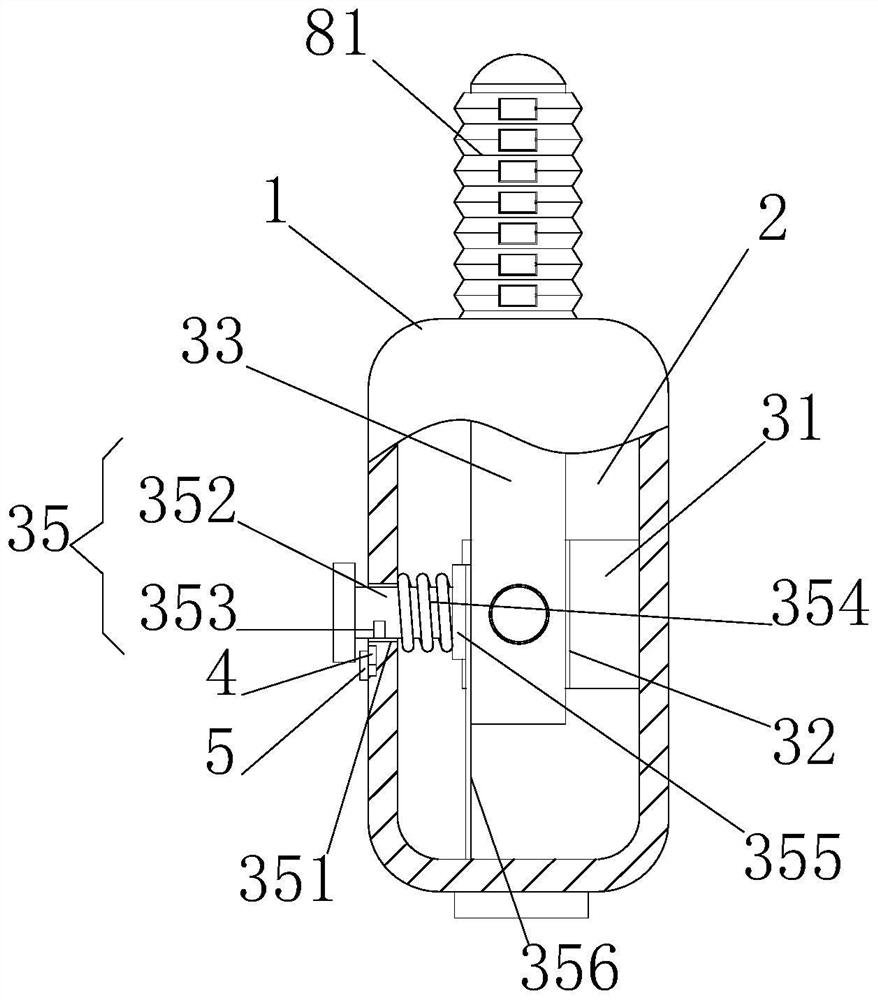 Safety plug with active protection structure