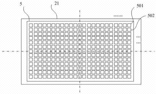 Back off-axis alignment system based on array photoelectric sensor, and photoetching device and method