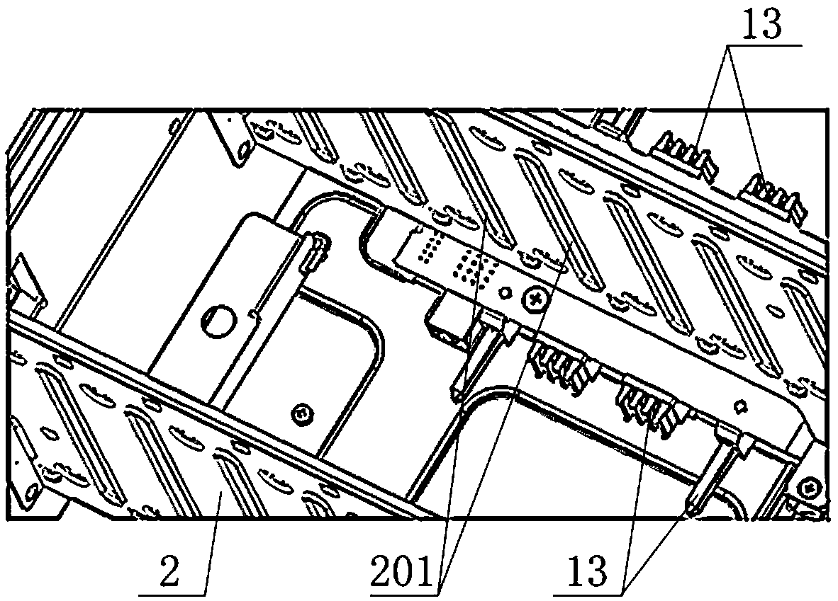 Server chassis and high-density hard disk array mounting structure thereof