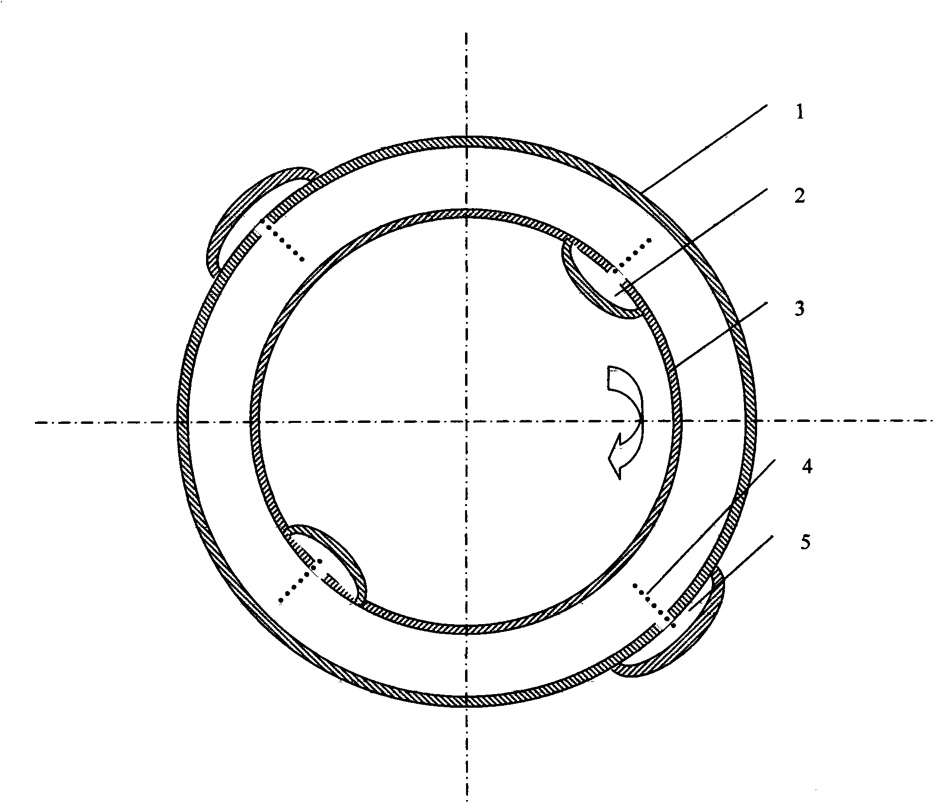 Self-cleaning device for dirt between barrels of washing machine