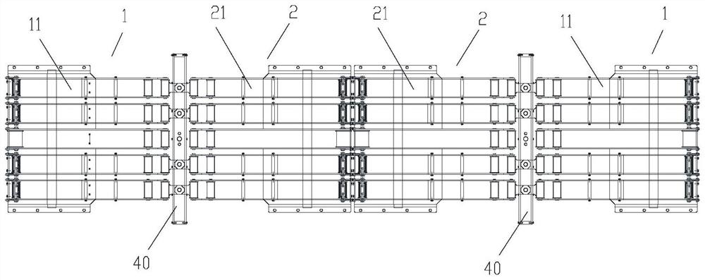 Conveying device and conveyor with same