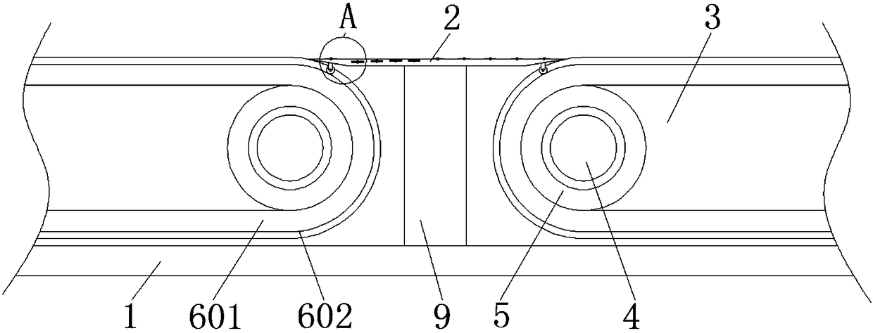 Express conveying crawler intermediate junction omission prevention device