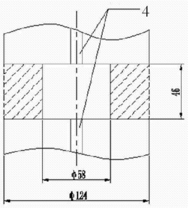 Displacement compensation device for control rod drive line, forming die and forming method thereof