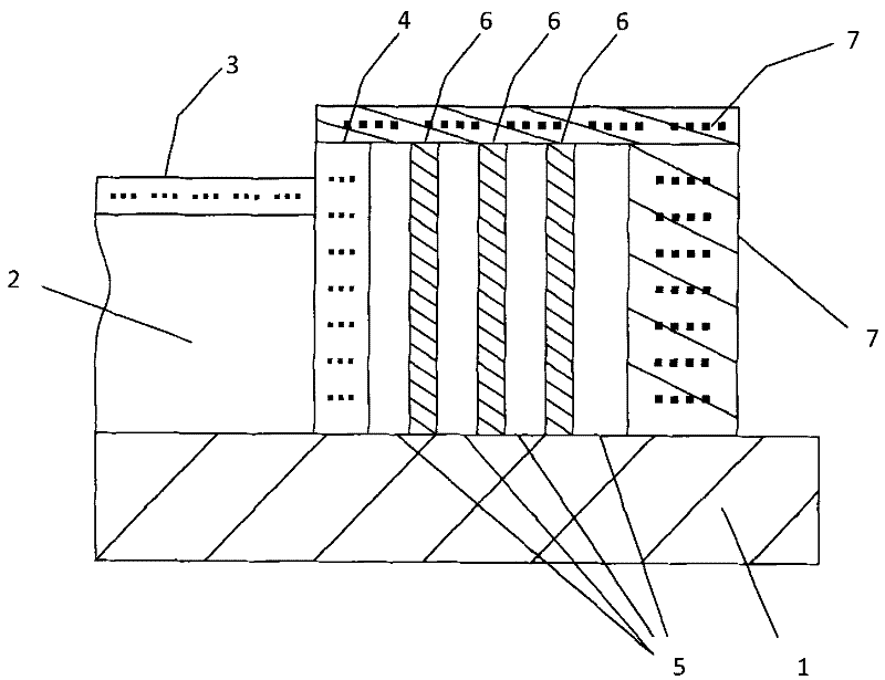 Device for insulating side wall of directional solidified steel ingot