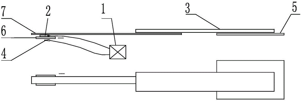 Temperature control device for periodical working heat source in spaceflight