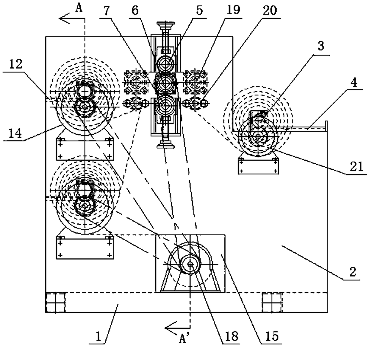 Multi-cutter dividing and cutting machine for sawtooth decorative ribbon