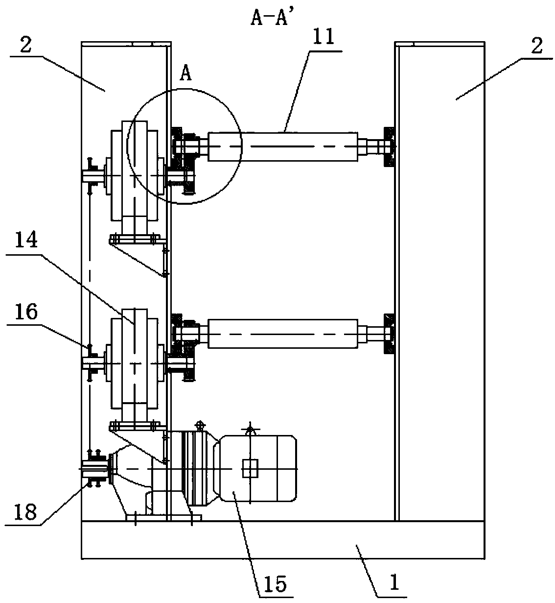 Multi-cutter dividing and cutting machine for sawtooth decorative ribbon