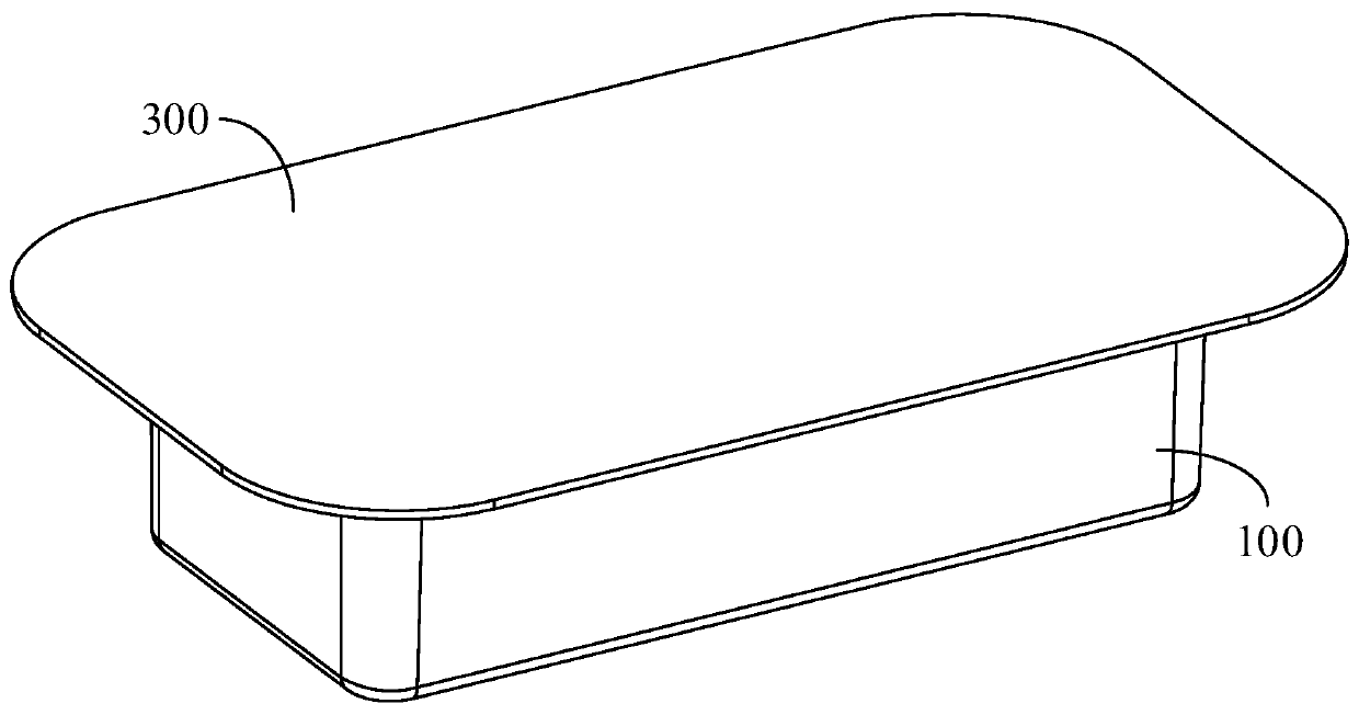 Packaging structure provided with atomizing device