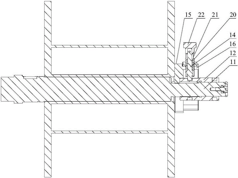 Strander and wire coil locking device thereof