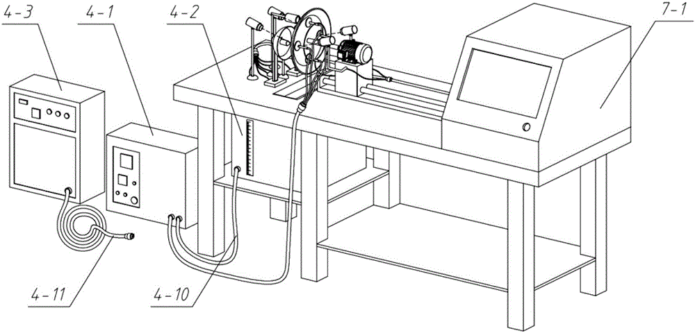 Gradient thermal shock test device based on halogen lamp cofocal heating technology