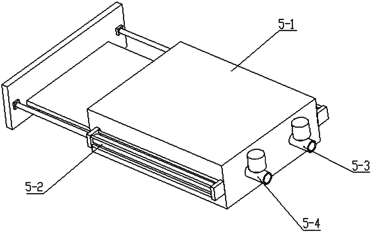 Sealing online detection system for small size flexible packaging bag