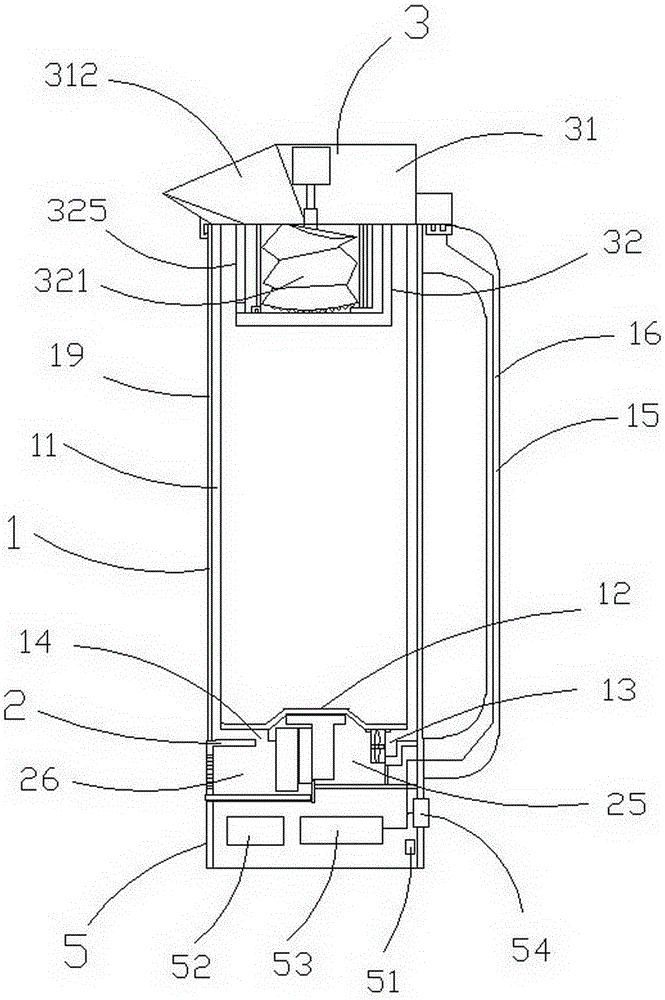 Carbonic acid beverage making device with semiconductor refrigerating and juice squeezing structure