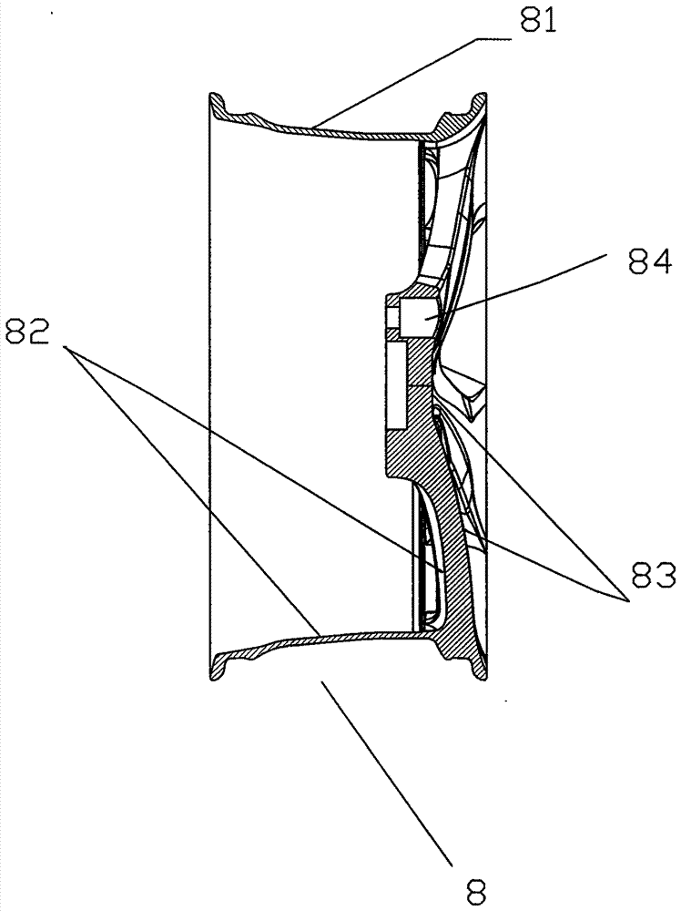 A mold structure for solidification and molding of carbon fiber automobile wheel hub blanks and a method for making products with the mold