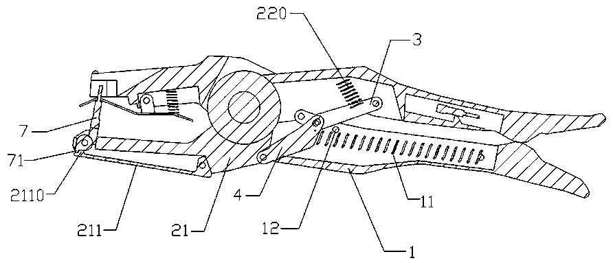 Semi-automatic ear tag clamp