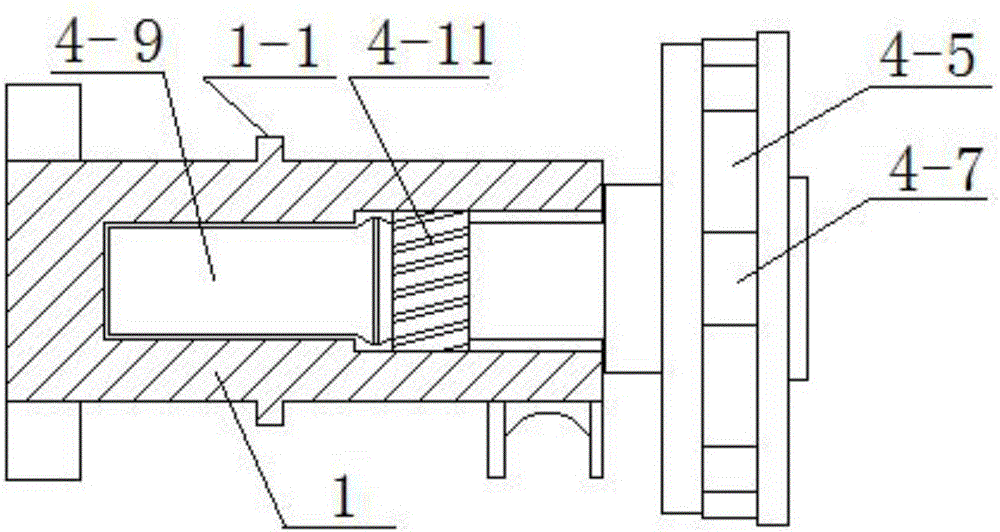 Compact internal combustion engine starter with built-in electromagnetic switch