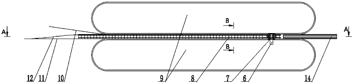 Side chain blocking block automatic and synchronous running device and method of dual-track type forming machine