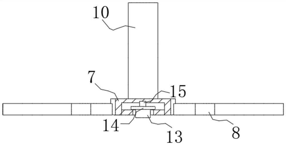 A kind of sand and soil cleaning device for yacon skin