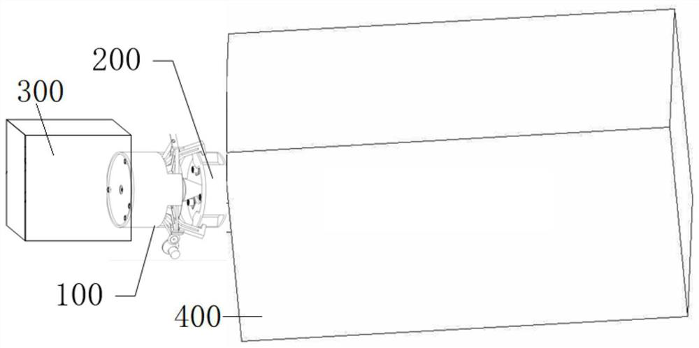 A self-centering retractable capture docking device