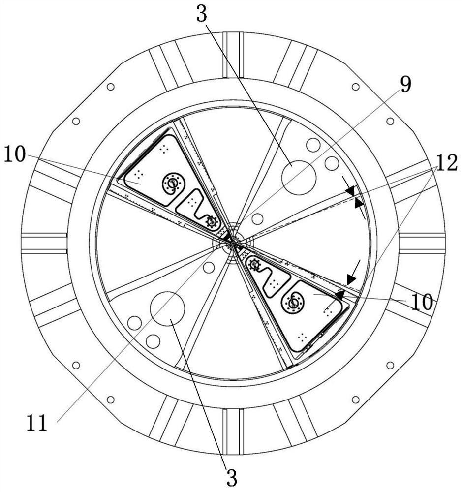 Compact medium-energy negative-hydrogen high-current isochronous cyclotron straight-side fan main magnet