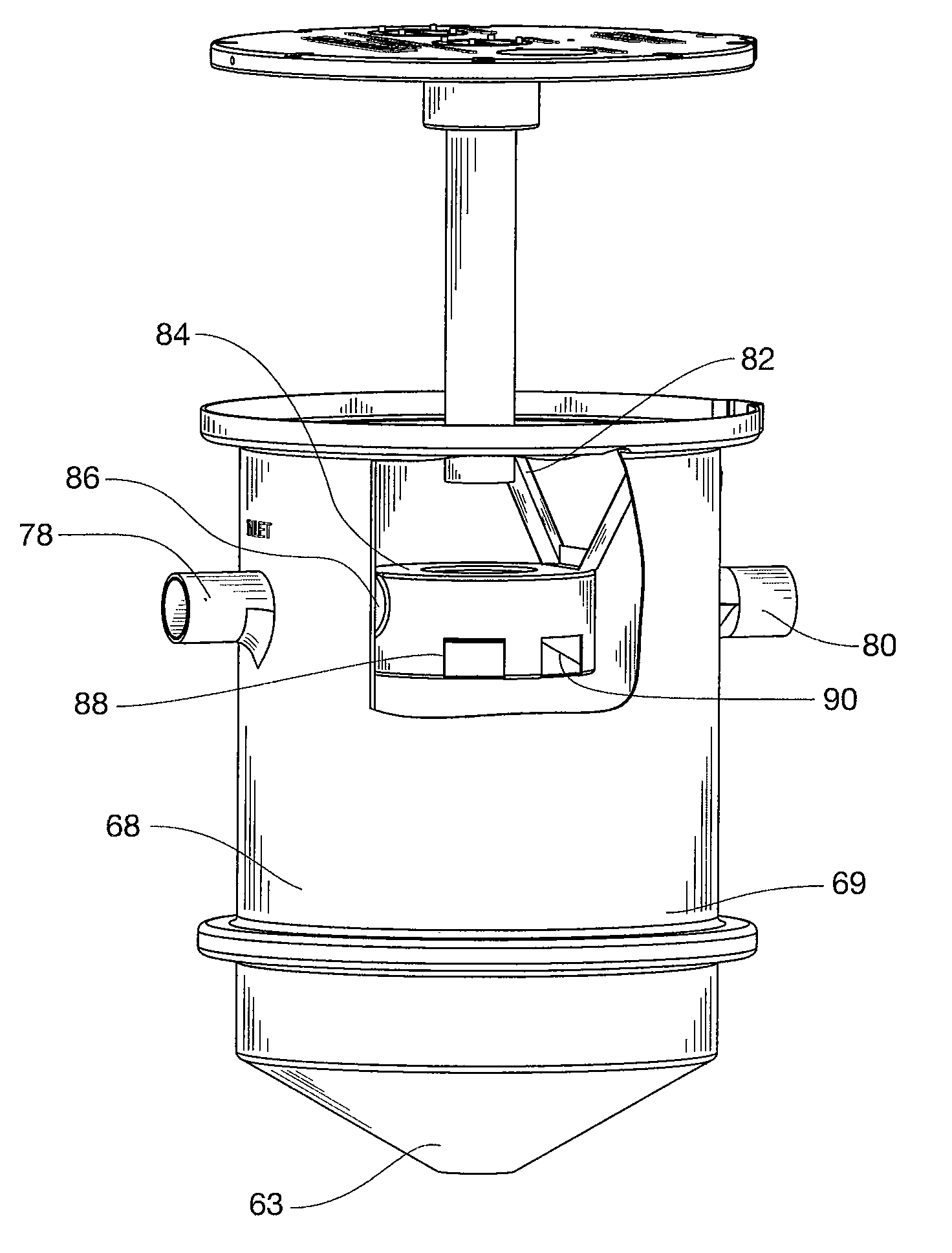 Passive grease trap with pre-stage for solids separation