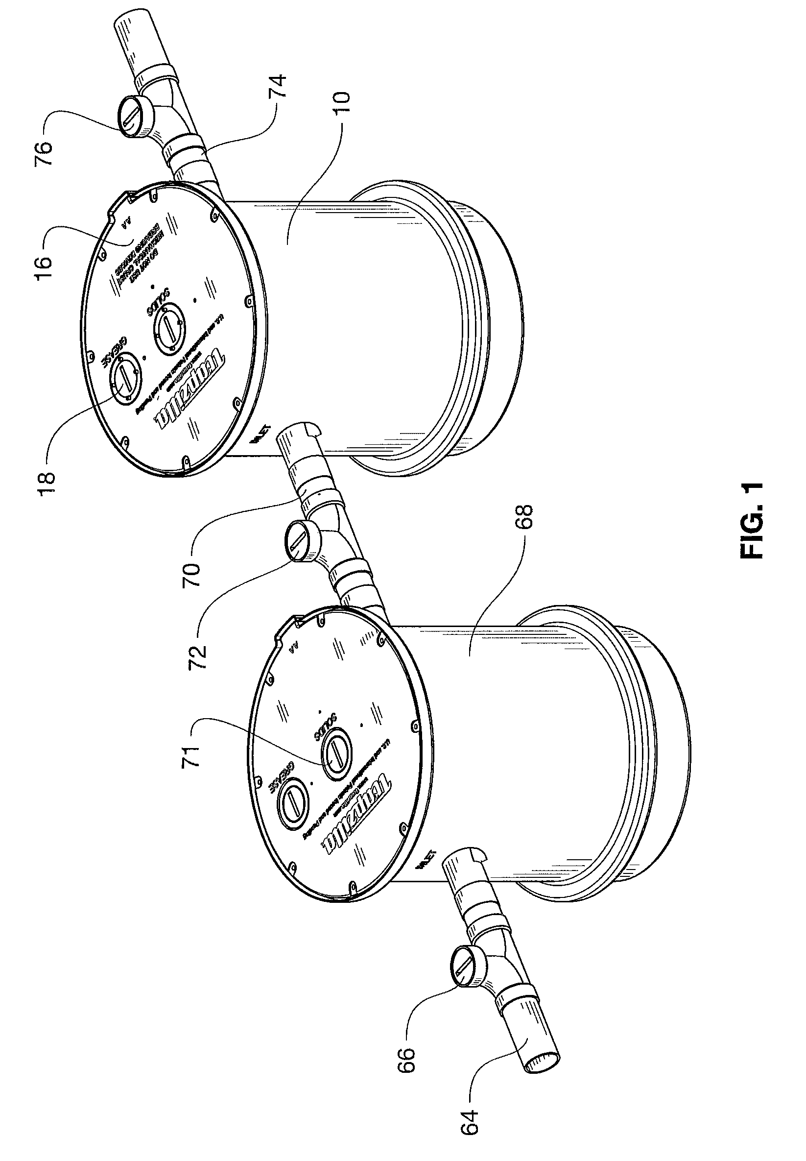 Passive grease trap with pre-stage for solids separation