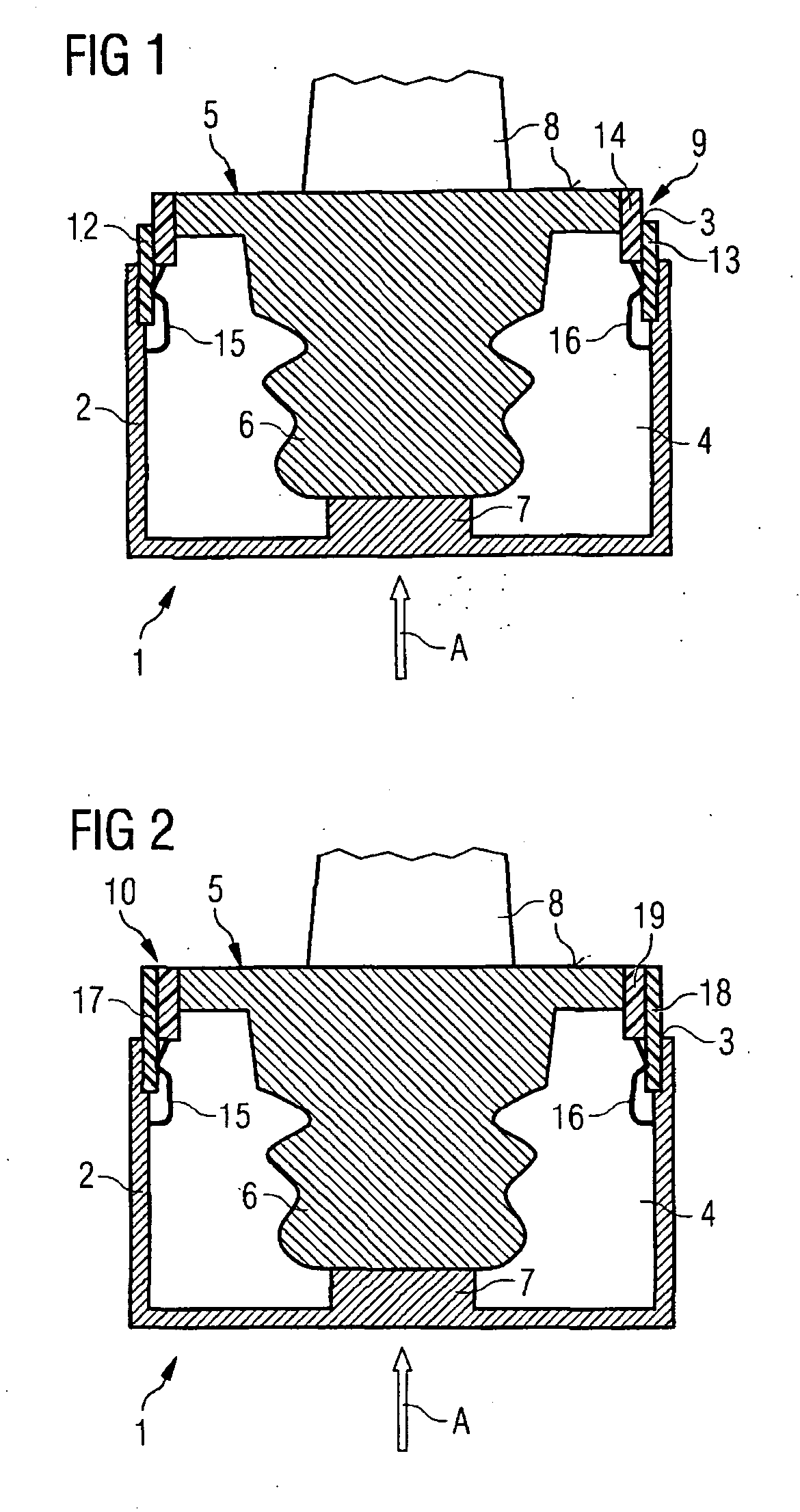 Method of preparing turbine blades for spray coating and mounting for fixing such a turbine blade