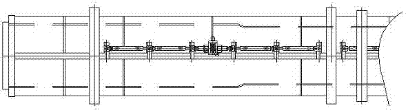 Precast unit top-bottom forming mold closing mechanism and closing and opening method thereof