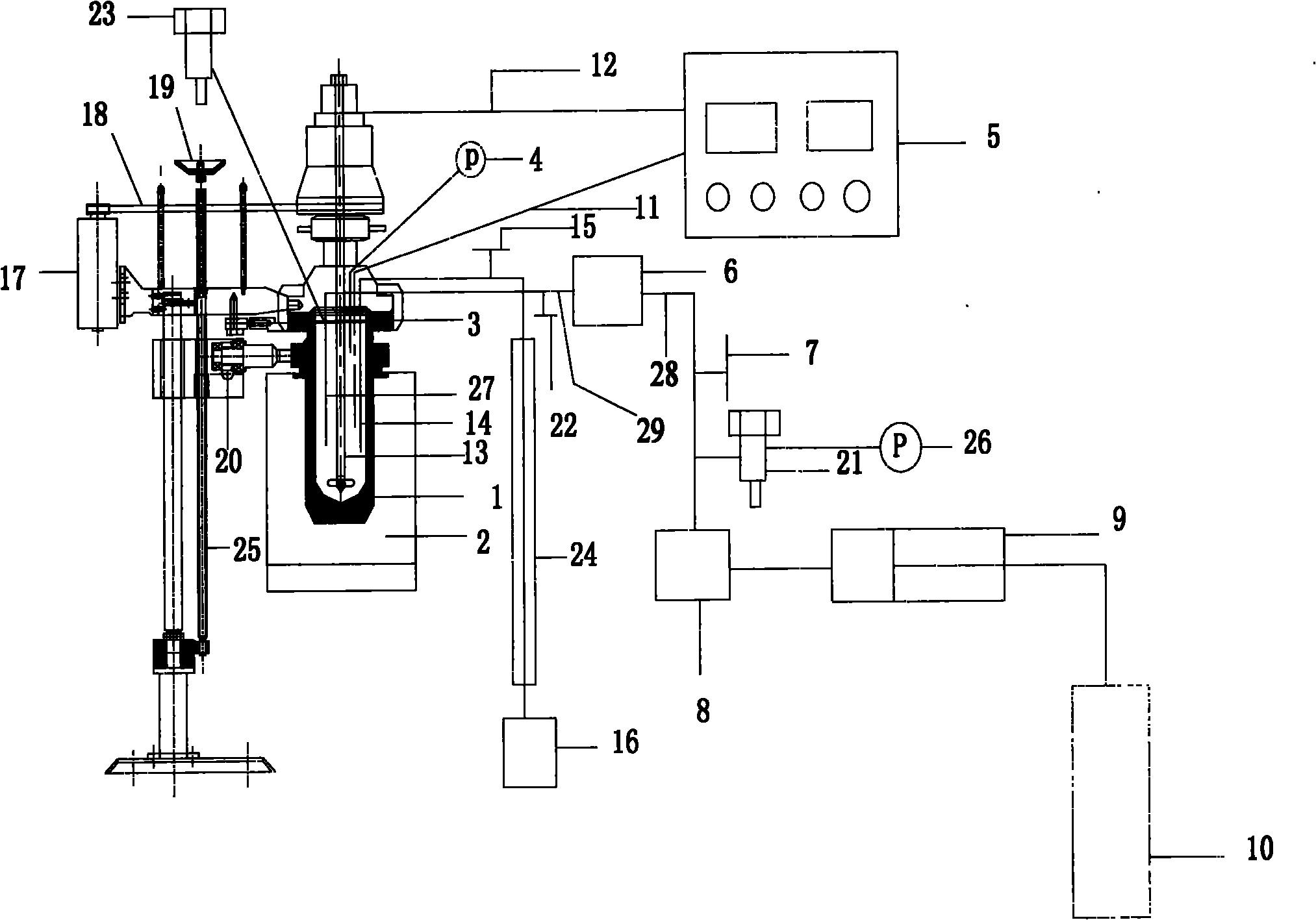 Method for preparing reducing sugar by supercritical hydrolysis of plant fibers and semi-continuous reactor thereof