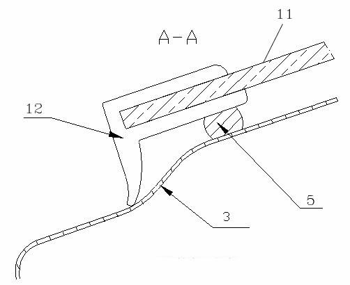 Rear car triangle window assembly