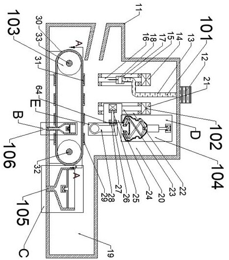 Smashing device for separating bottle cap and bottle body of recycled mineral water bottle