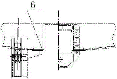 Railway wagon hand braking chain protection device