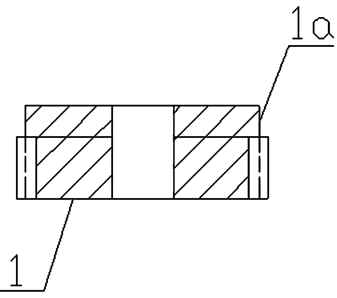 Gear pair for preventing collision and ensuring center distance