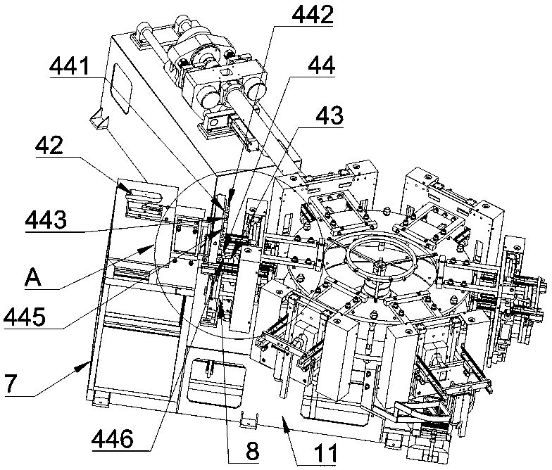 Automatic upper pulling machine