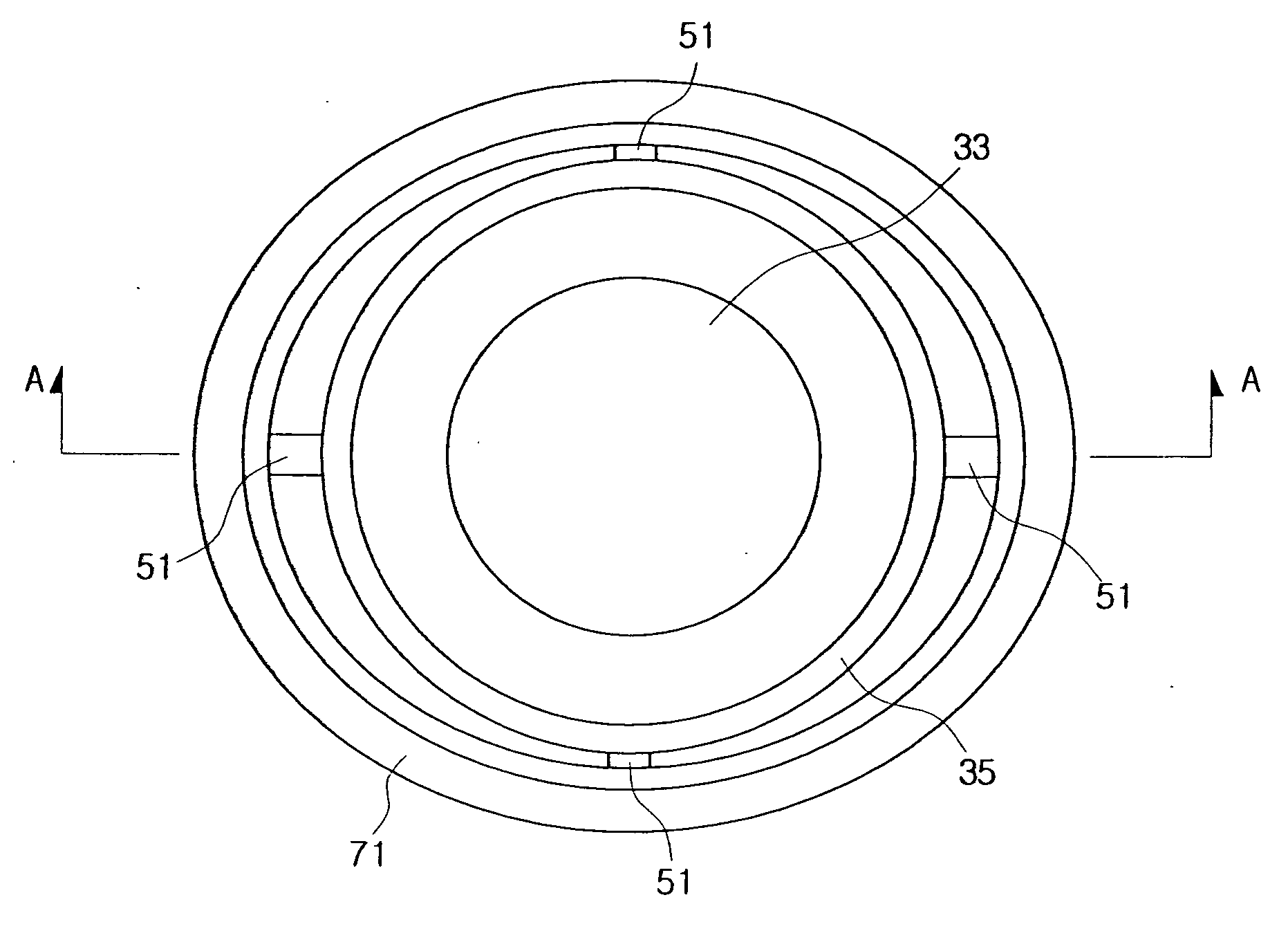 Vibration-sound generating device and yoke thereof