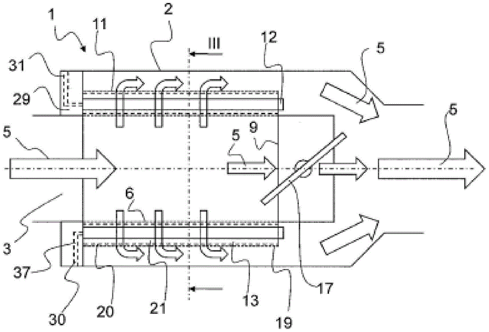 Arrangement with heat exchanger for thermoelectric generators of motor vehicles