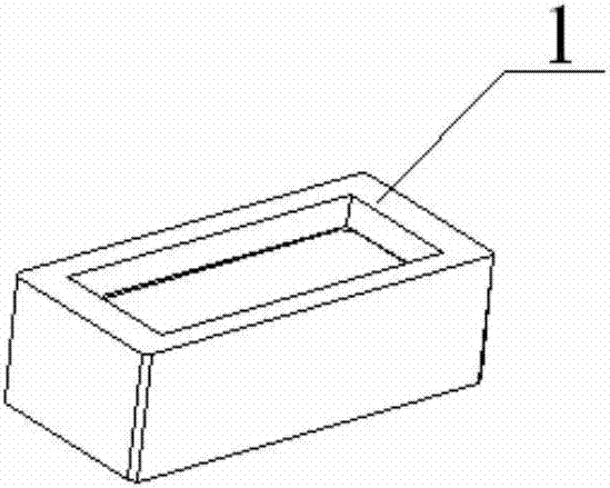 Forming mould and method of soft package trademark liner used for cigarette packaging