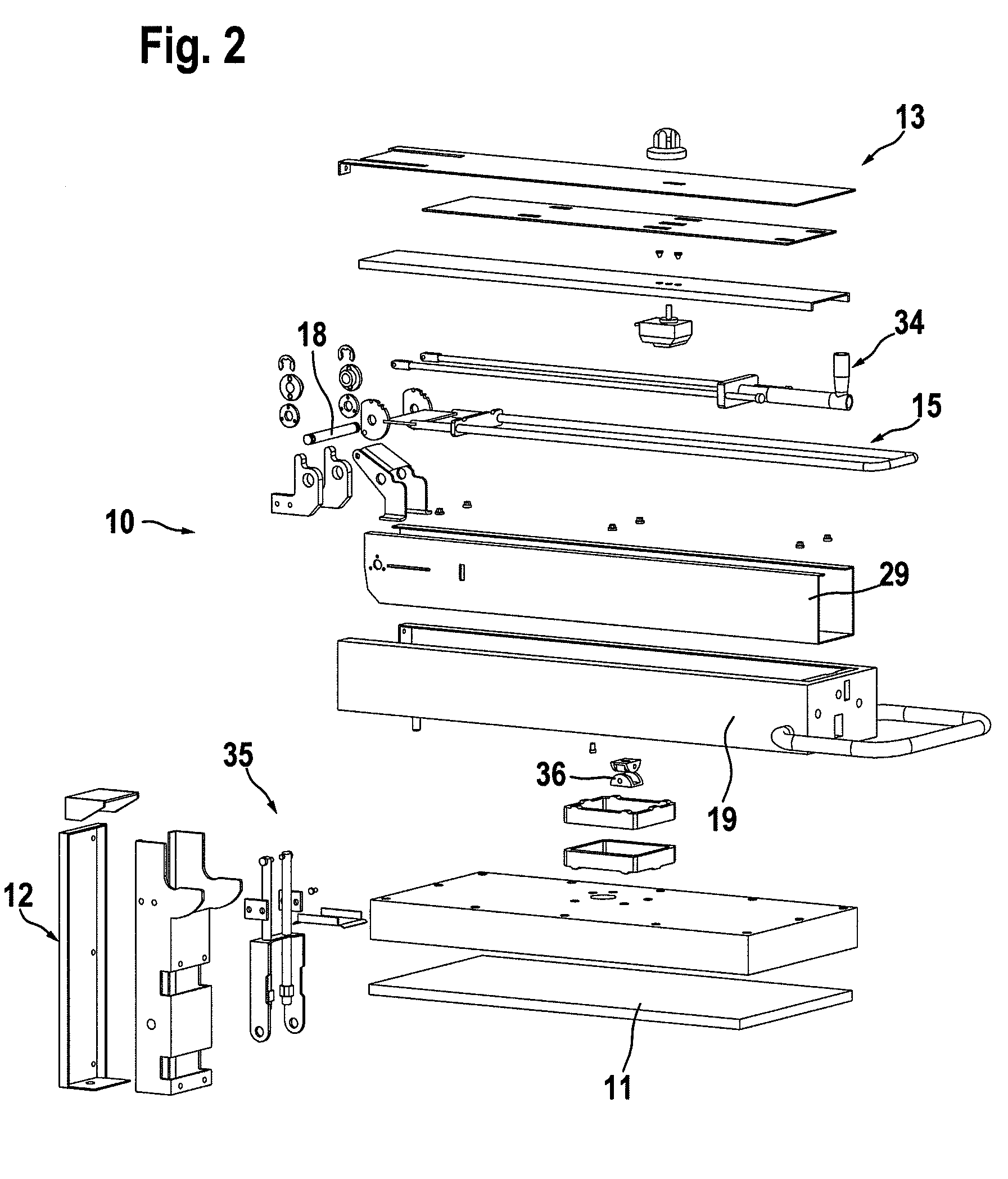 Centre arm for holding an upper contact grilling or roasting plate as well as contact grilling or roasting devices with such a centre arm