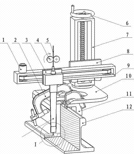 Super-narrow-gap electric arc welding device for butting steel rails