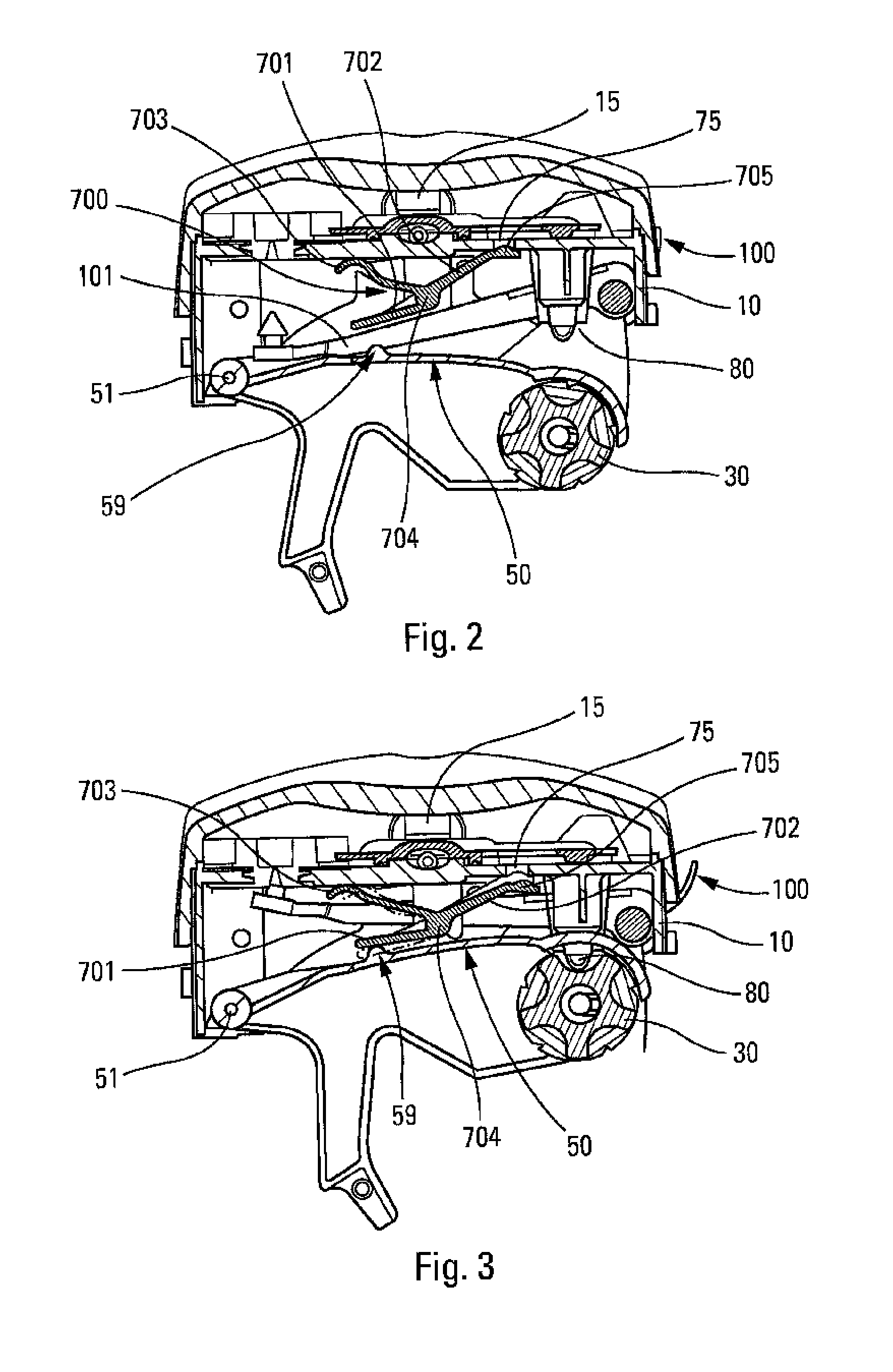 Device for dispensing a fluid product