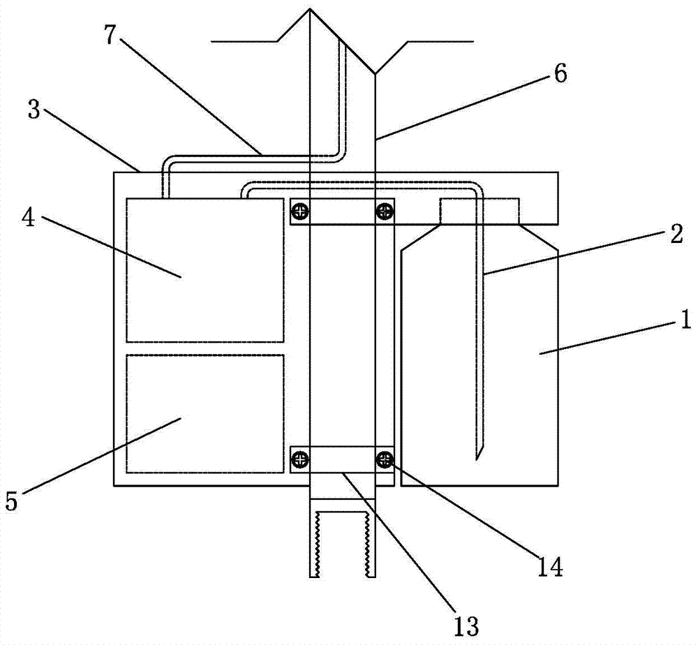 A live lubrication device for an isolating switch