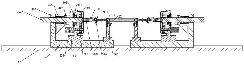 Automatic pull rod screwing machine