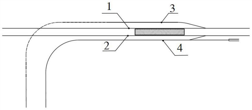 Laminated rail connection station for urban rail transit