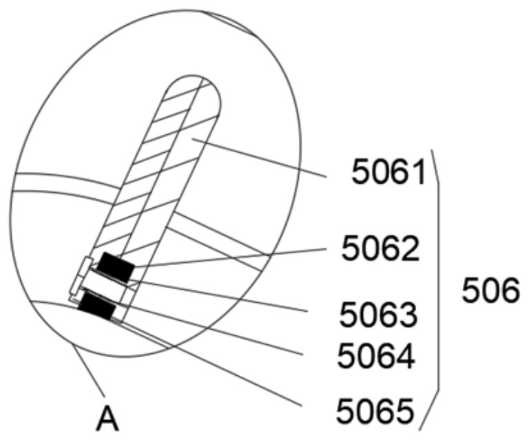 Leakage-free salvaging device for floating objects on surface of riverway