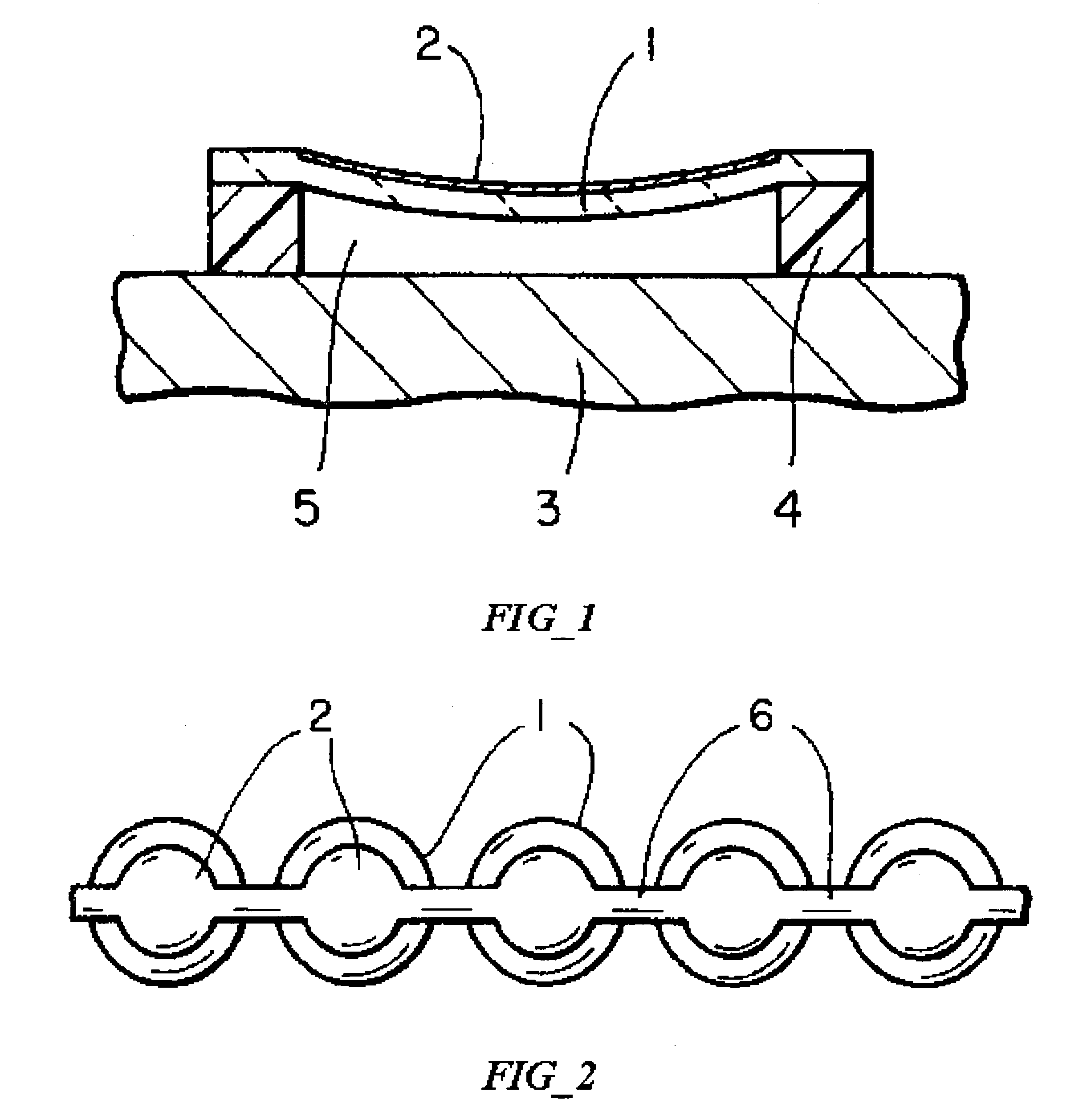 Micromachined acoustic transducer and method of operating the same