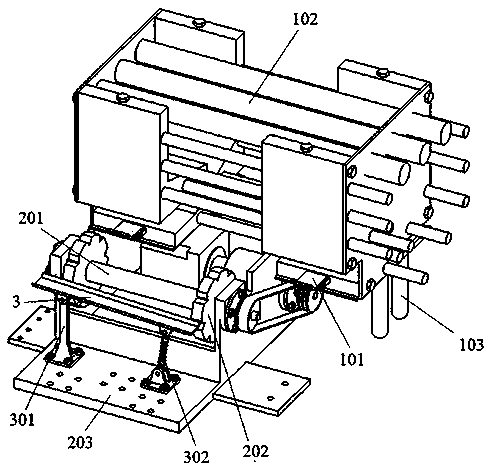 Automatic feeding and discharging device